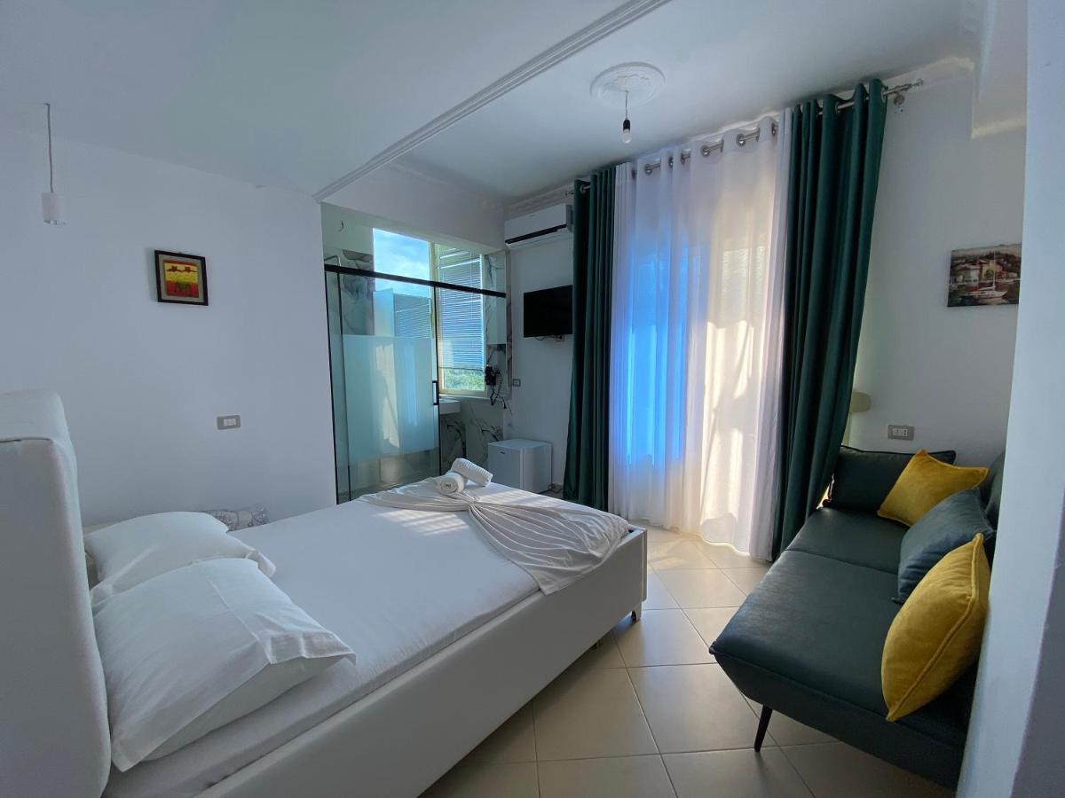 Hotel Kristal בורש מראה חיצוני תמונה