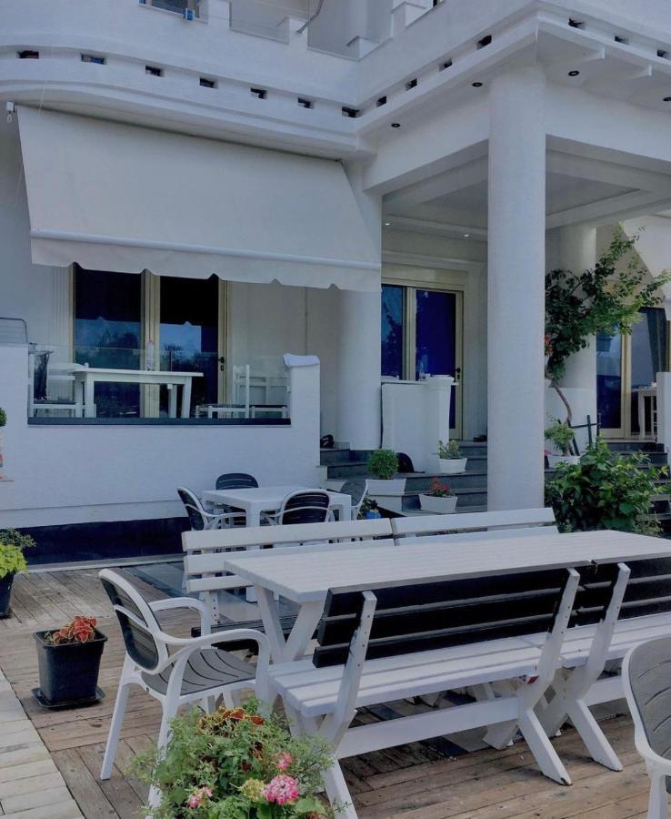 Hotel Kristal בורש מראה חיצוני תמונה