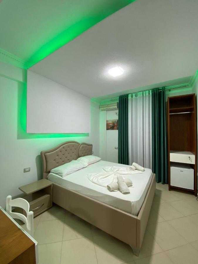 Hotel Kristal בורש מראה חיצוני תמונה