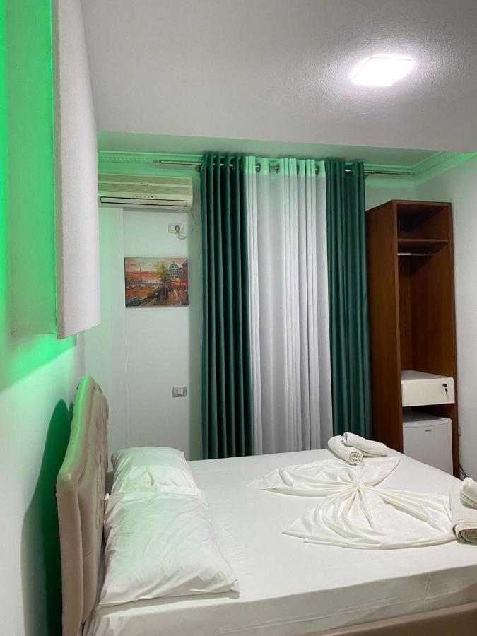 Hotel Kristal בורש מראה חיצוני תמונה